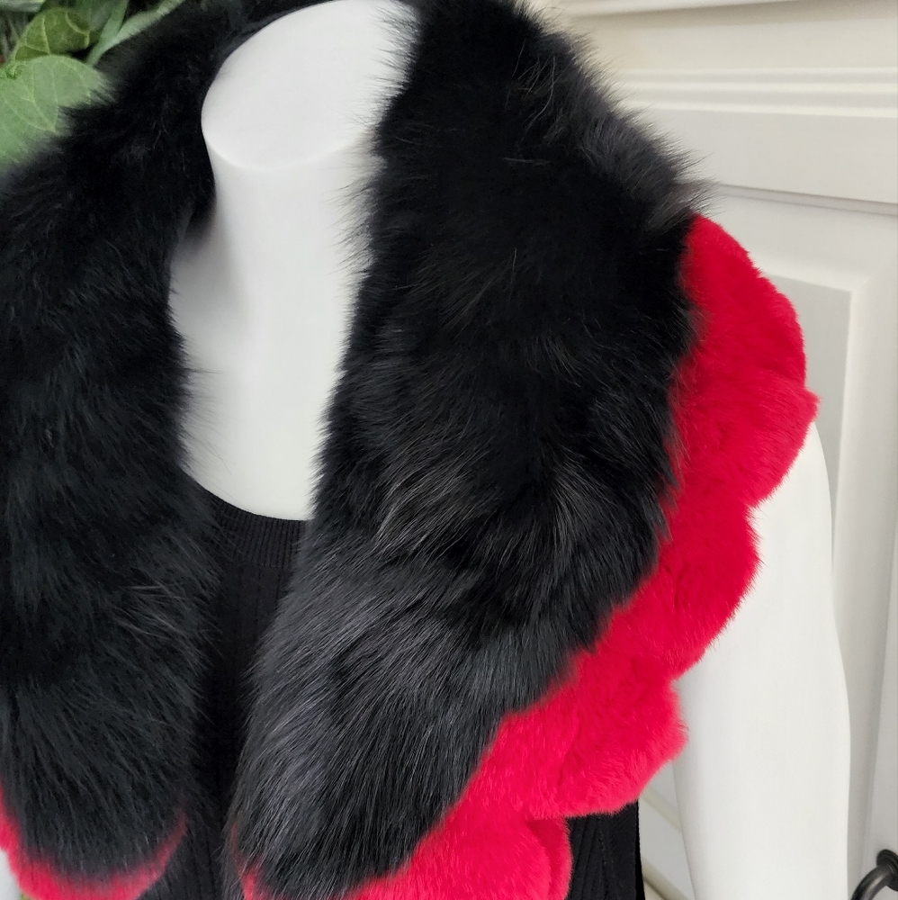 Fox & Rabbit Fur Collar Topper Black And Red View 4